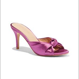 ISO these Eva Mendes sandals